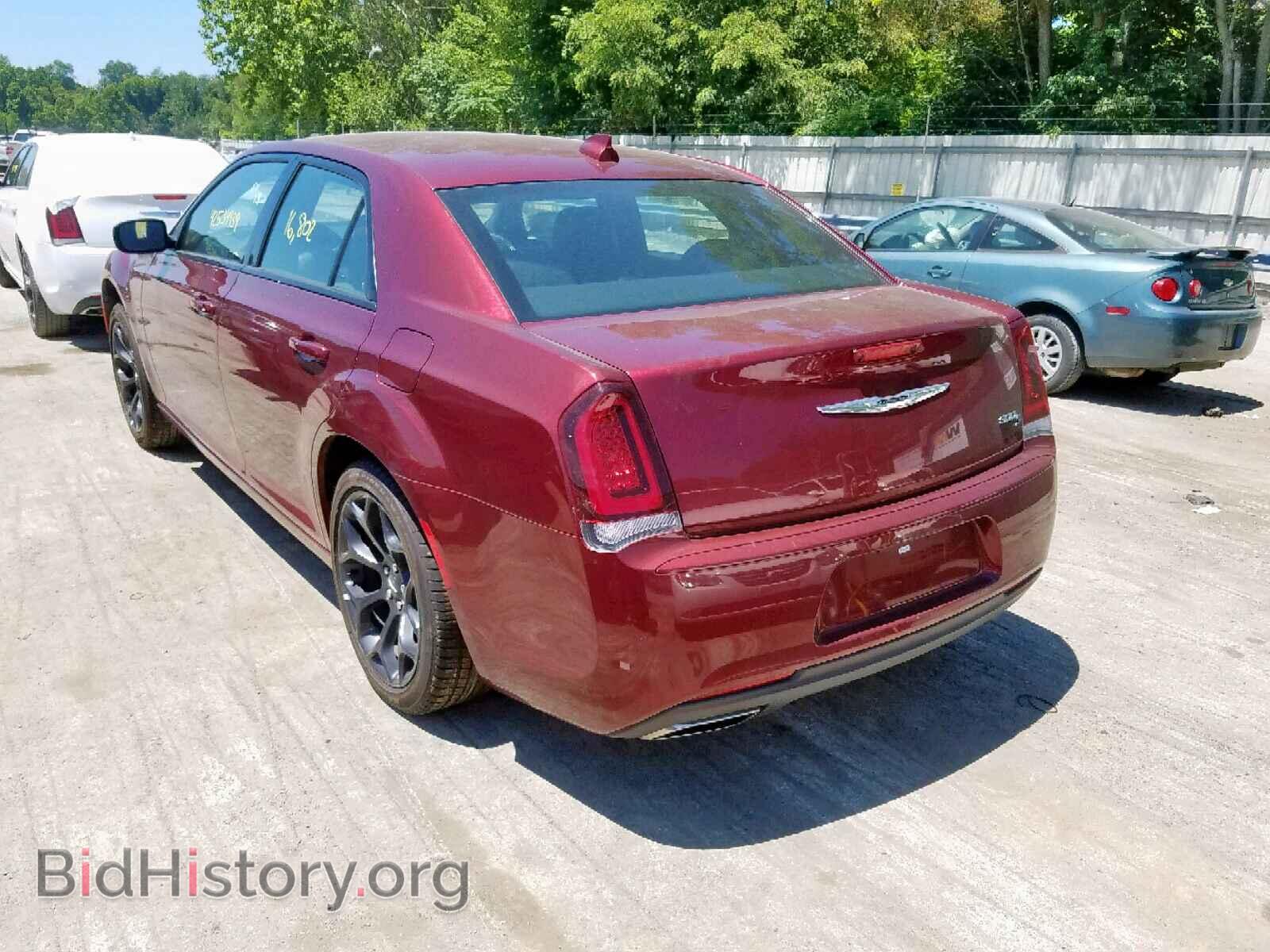 2019 CHRYSLER 300 - VIN: 2C3CCABG6KH569538 - Фото 3