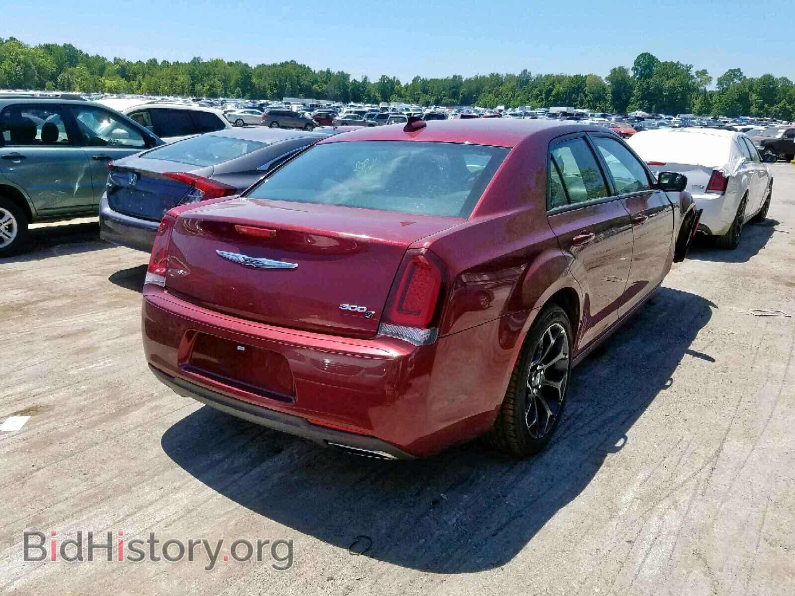 2019 CHRYSLER 300 - VIN: 2C3CCABG6KH569538 - Фото 4