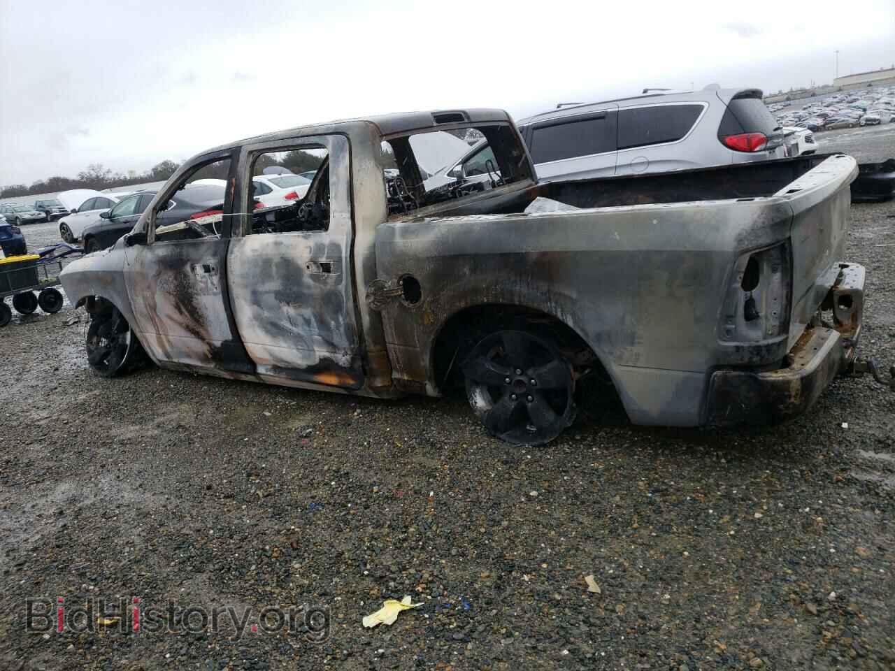 2019 RAM 1500 - VIN: 1C6RR7KT2KS621154 - Фото 2