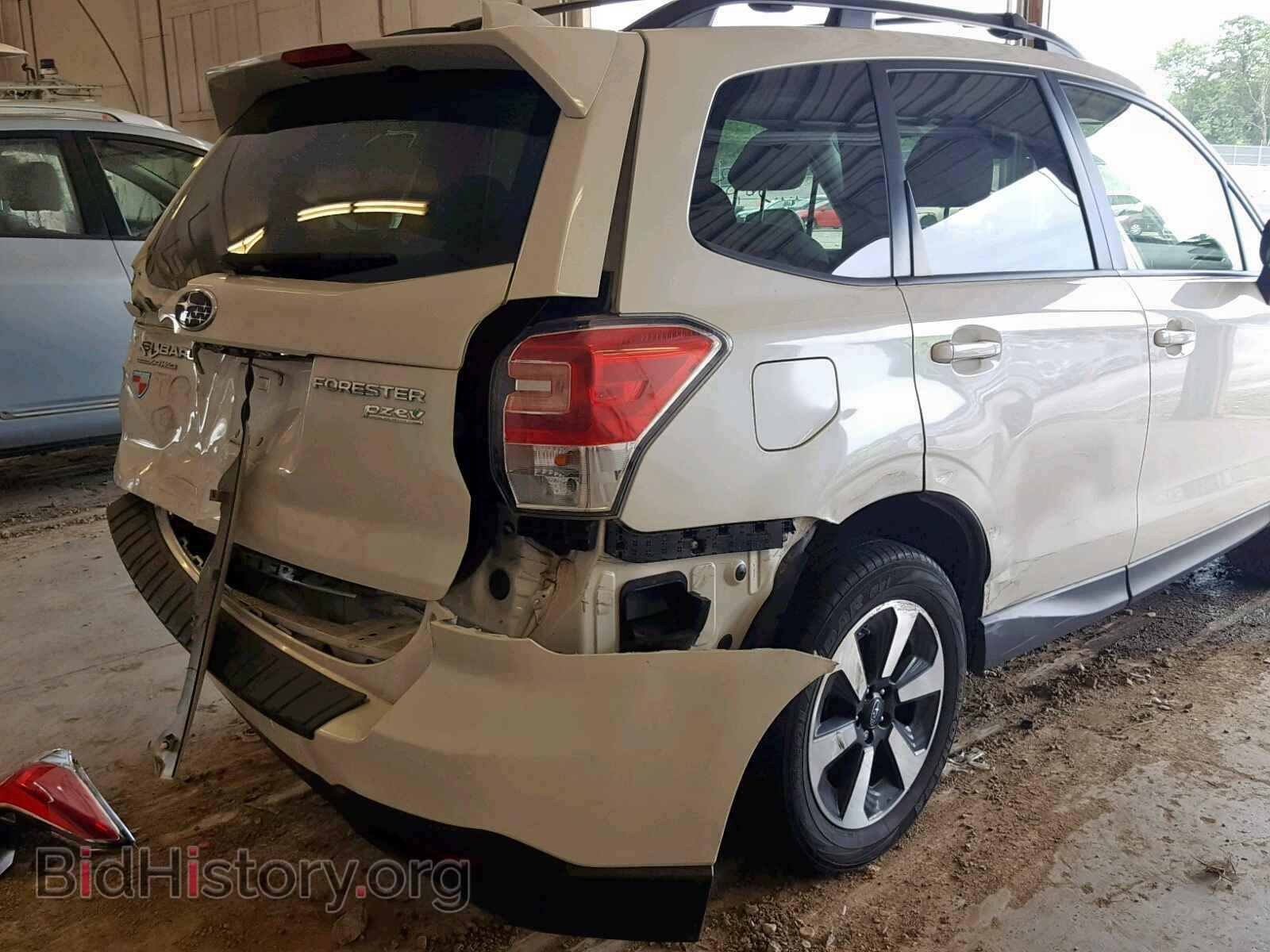 2017 SUBARU FORESTER - VIN: JF2SJAEC5HG470768 - Фото 9
