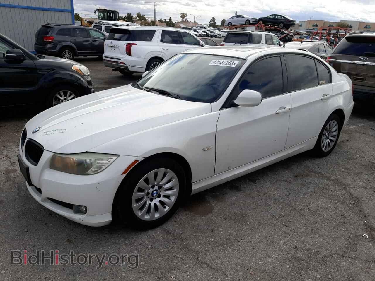 Фотография WBAPH7C52BE852330 - BMW 3 SERIES 2011
