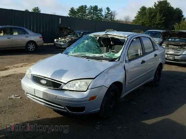 2007 FORD FOCUS - VIN: 1FAFP34N97W102097 - Фото 2