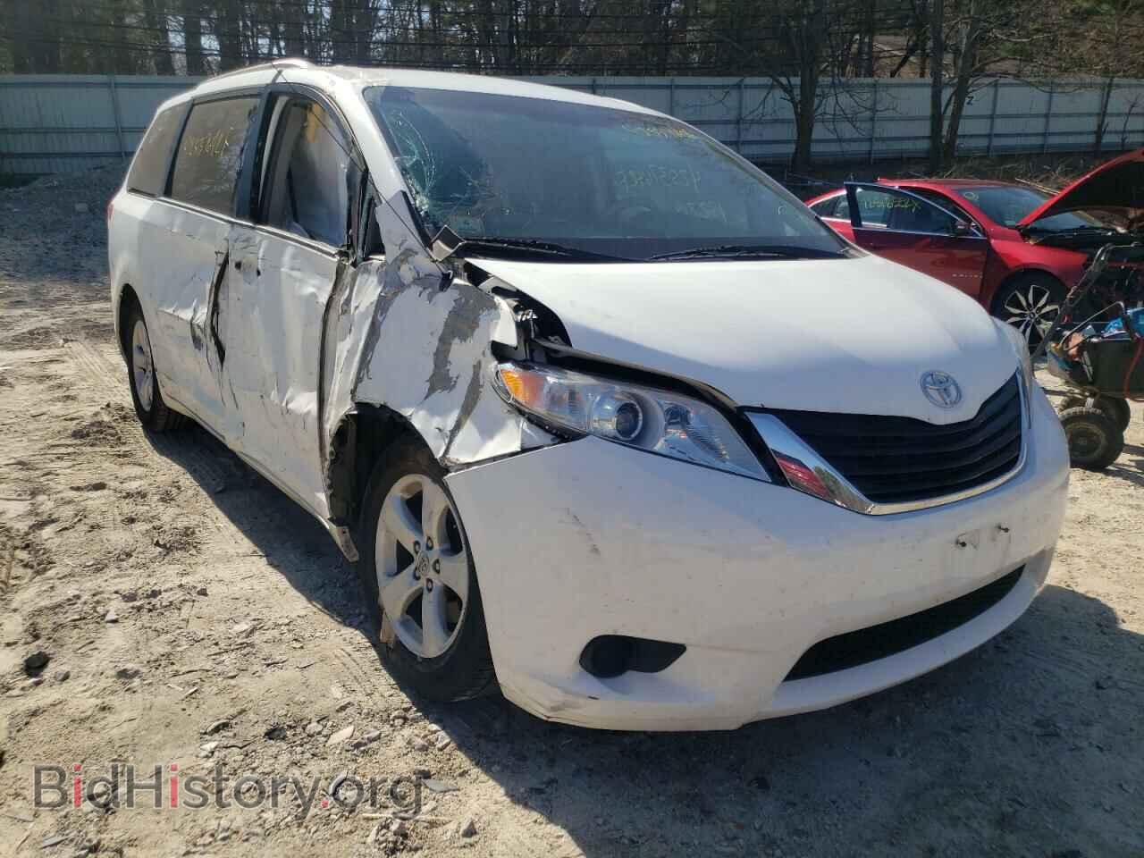 Фотография 5TDKK3DC9CS190715 - TOYOTA SIENNA 2012
