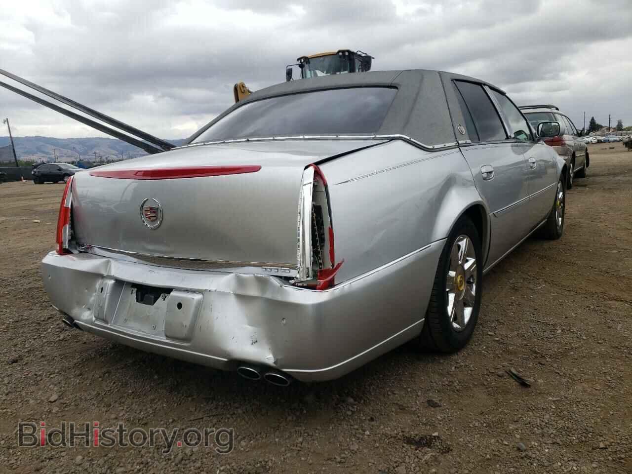 2011 CADILLAC DTS - VIN: 1G6KH5E65BU127837 - Photo 4