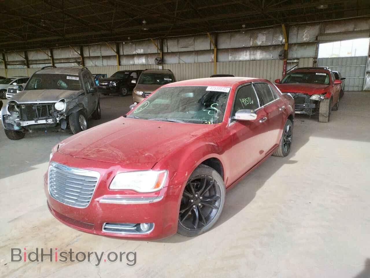 2011 CHRYSLER 300 - VIN: 2C3CA5CG9BH546735 - Фото 2
