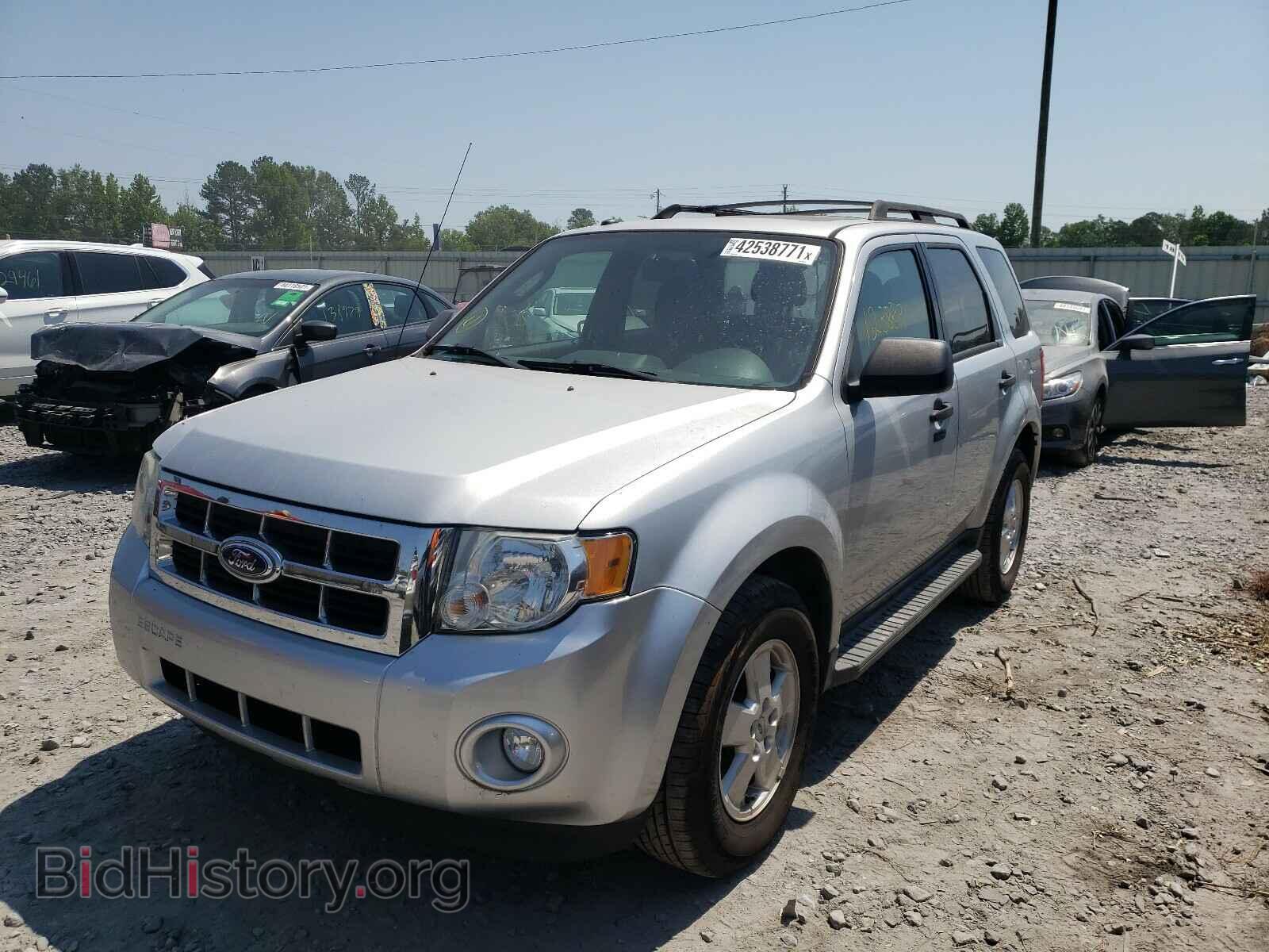 2011 FORD ESCAPE - VIN: 1FMCU0DG4BKB88615 - Фото 2