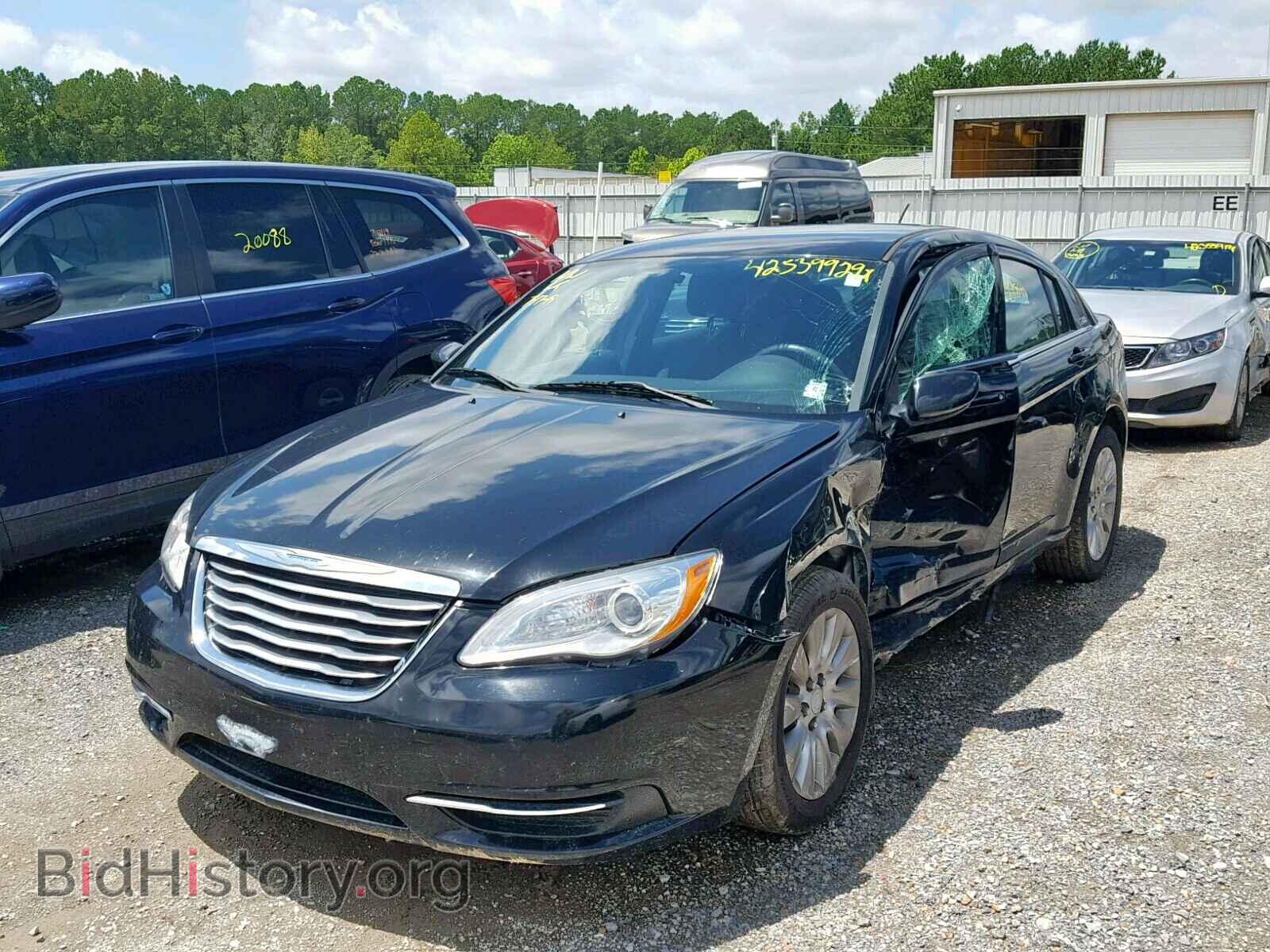 2014 CHRYSLER 200 - VIN: 1C3CCBAB9EN211292 - Фото 2