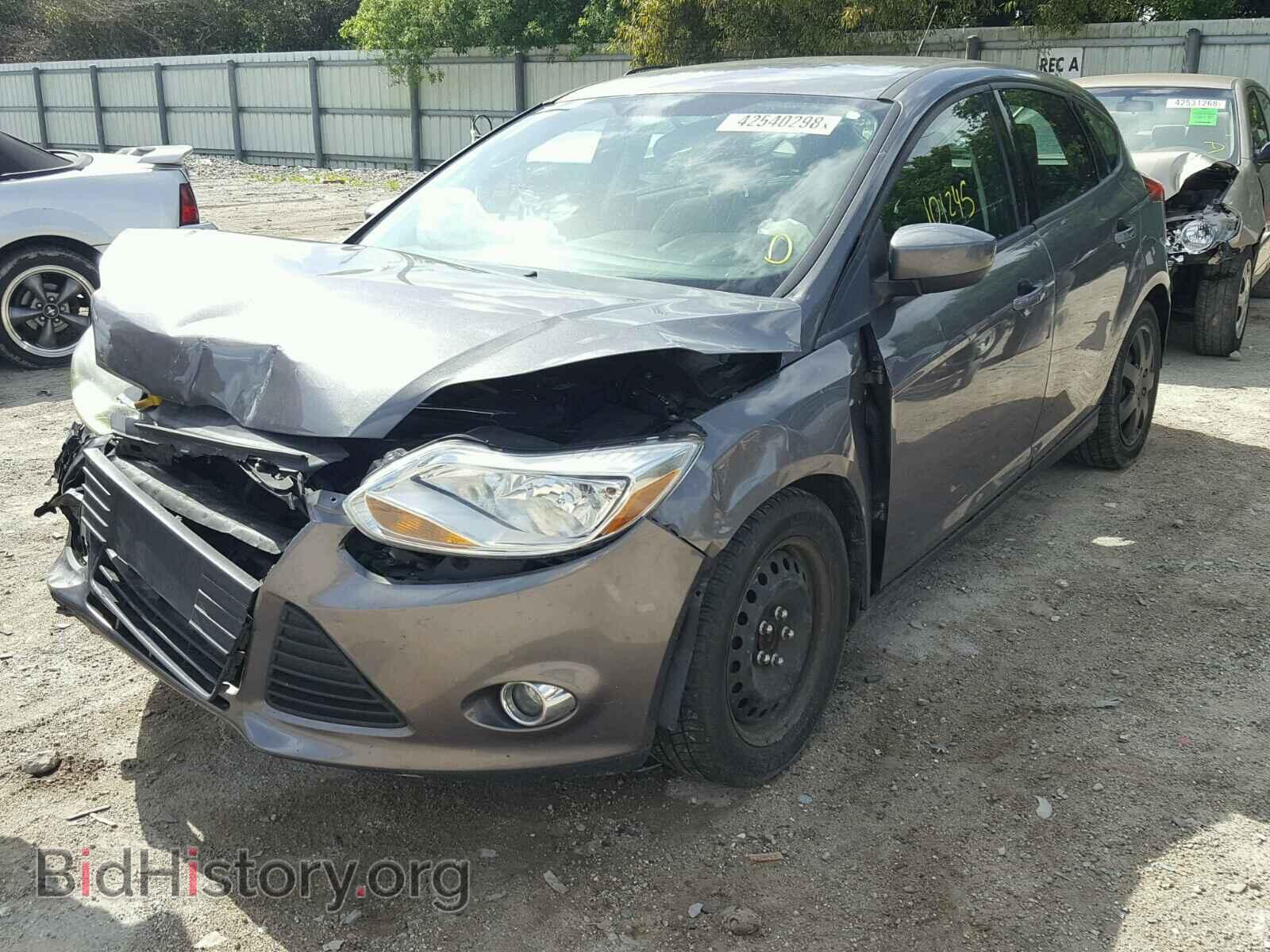 2012 Ford FOCUS (VIN 1FAHP3K28CL365839) — фото 2 из 10