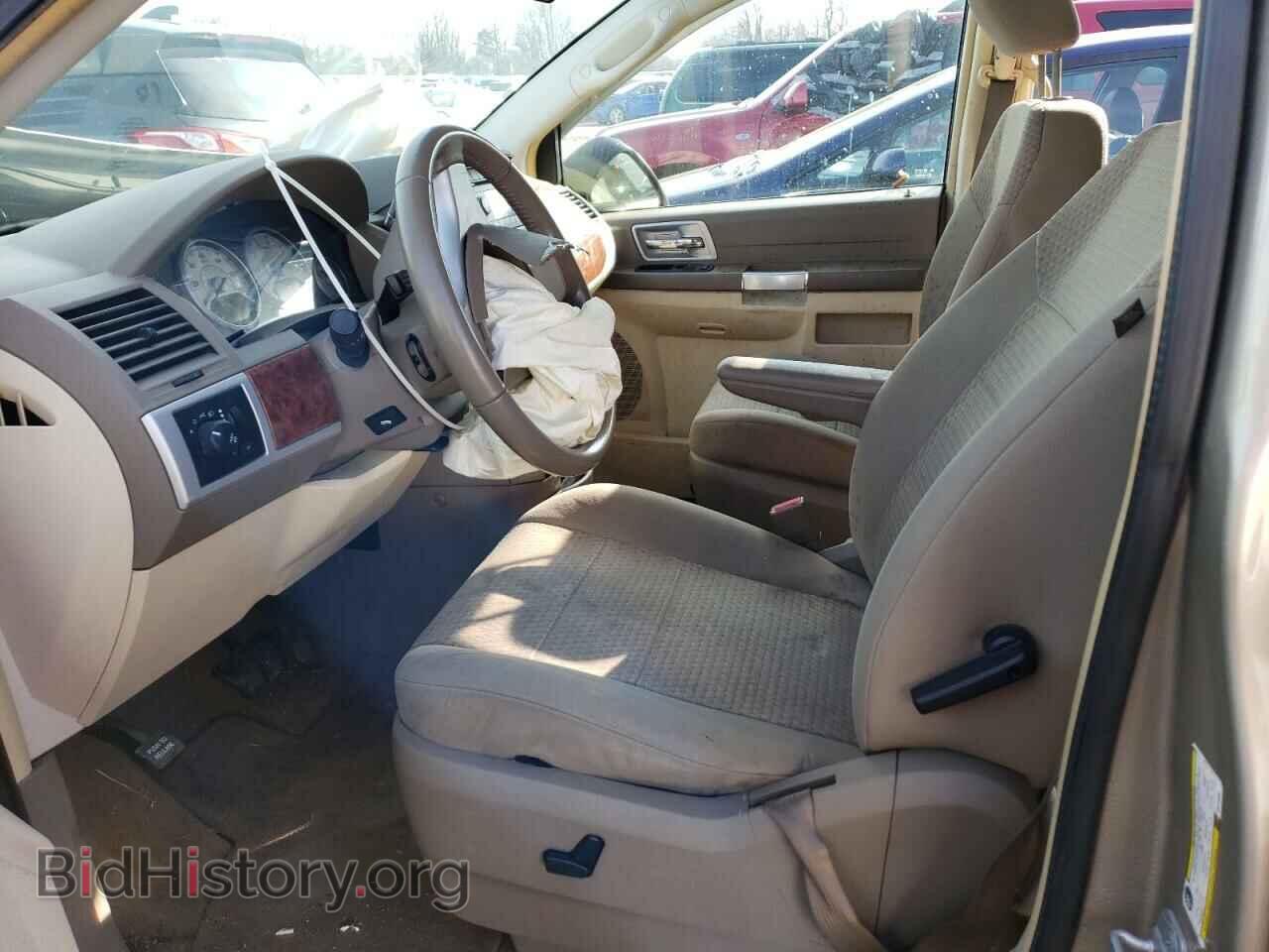 2008 CHRYSLER MINIVAN - VIN: 2A8HR54P98R610390 - Фото 7
