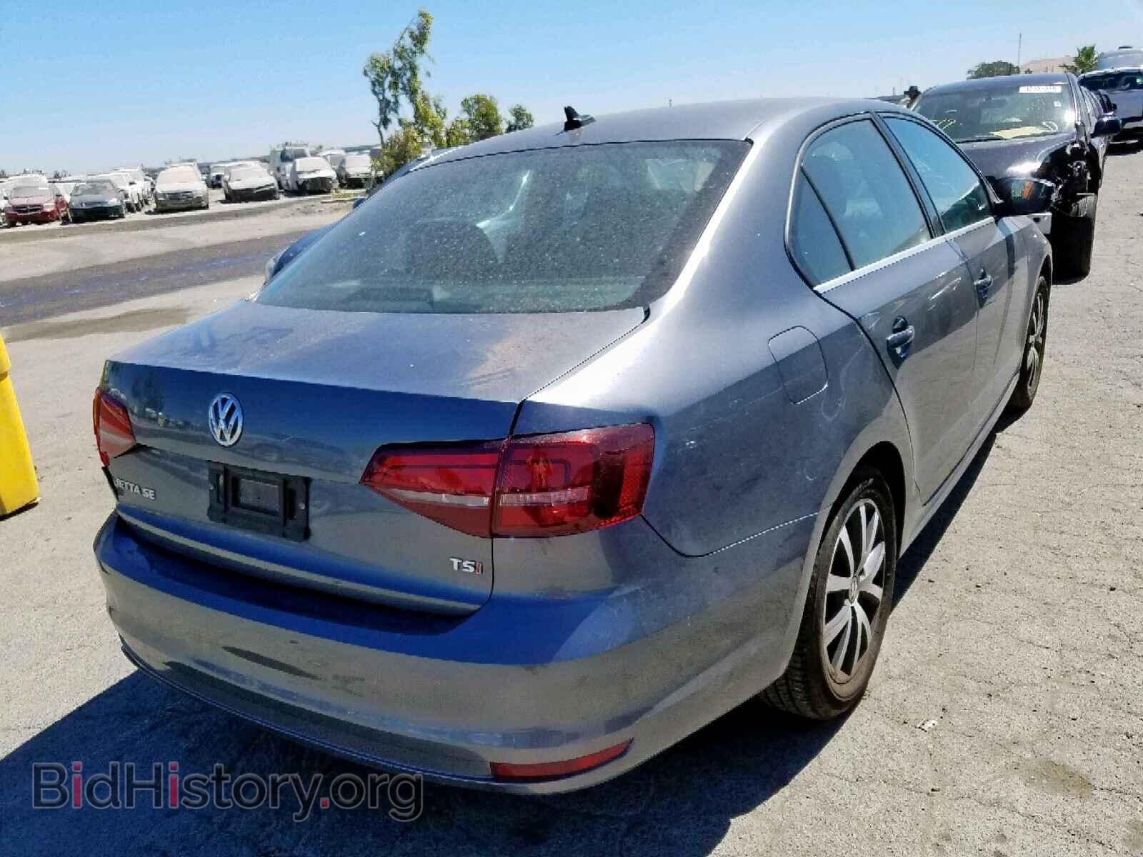 2017 VOLKSWAGEN JETTA - VIN: 3VWB67AJXHM388741 - Фото 4