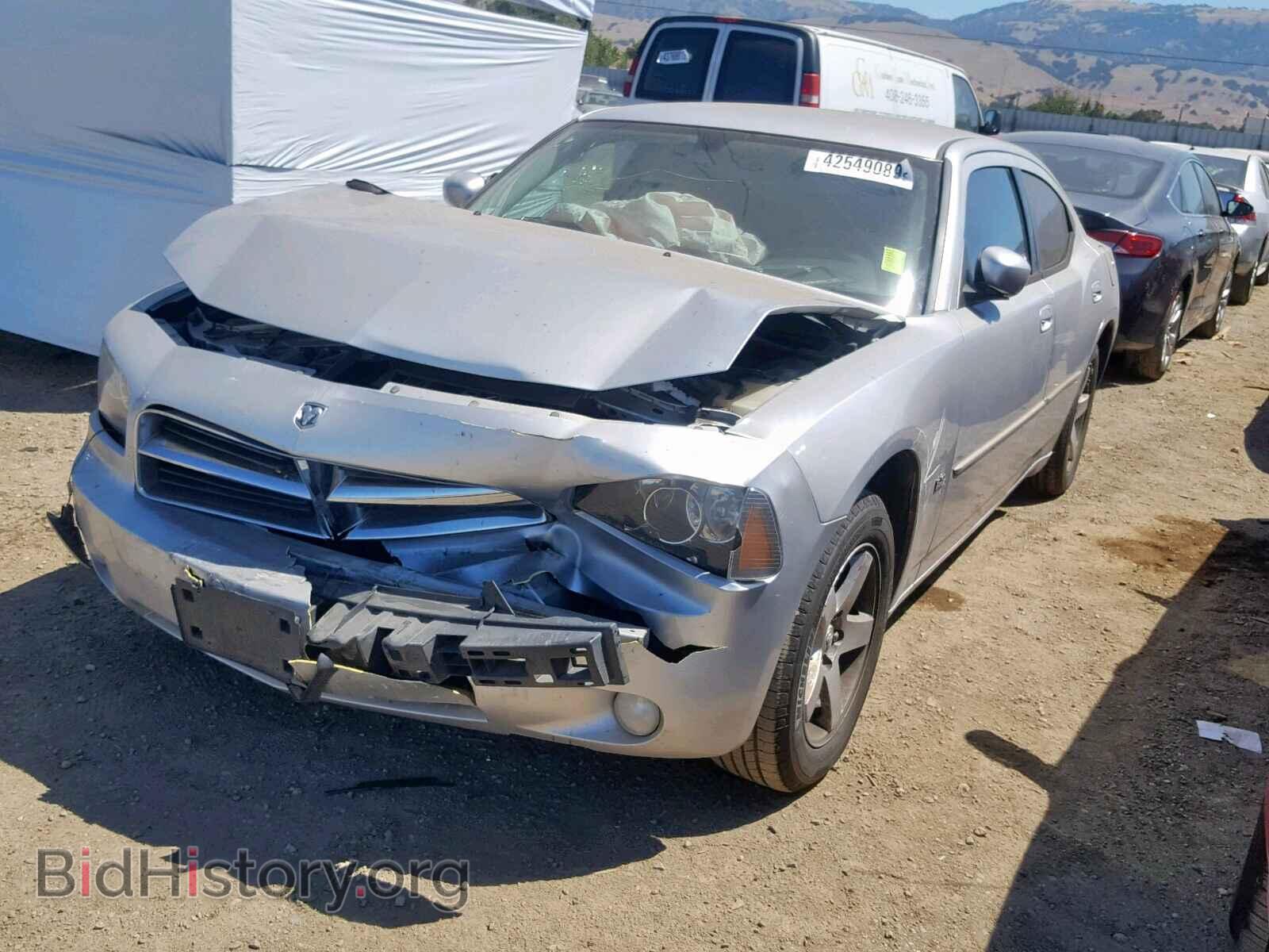2010 DODGE CHARGER - VIN: 2B3CA3CV3AH216975 - Фото 2