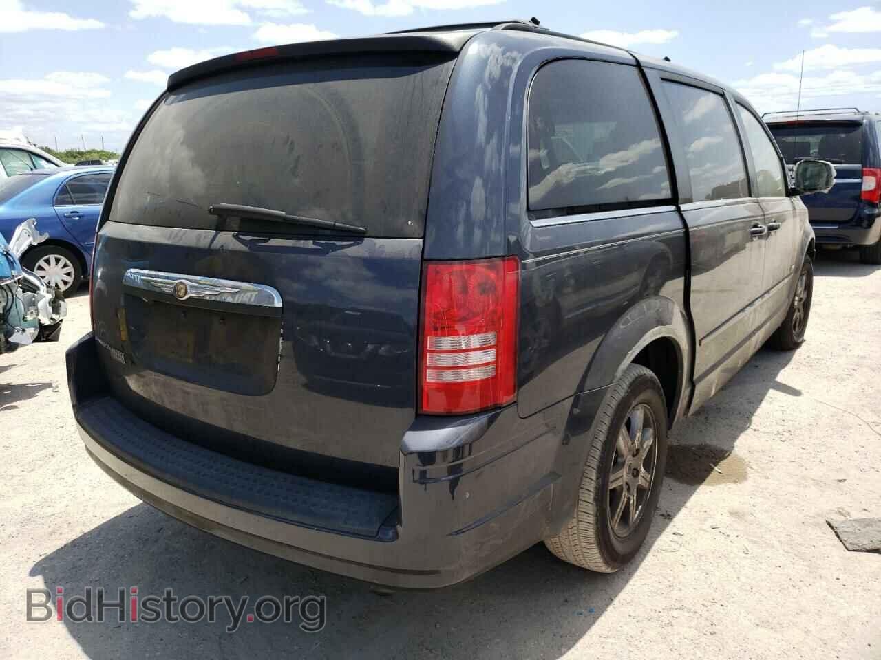 2008 CHRYSLER MINIVAN - VIN: 2A8HR54P98R821704 - Фото 4