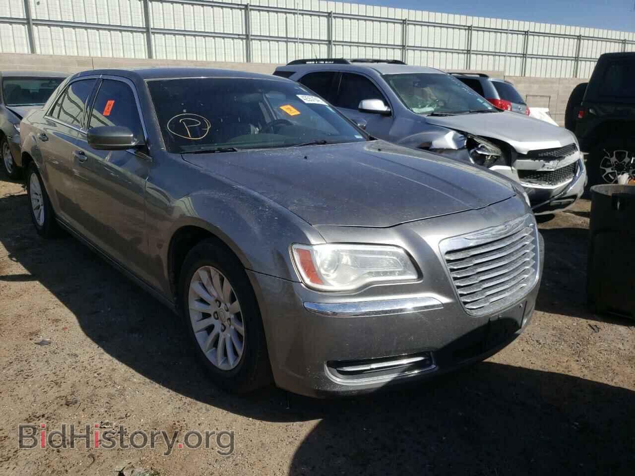 Фотография 2C3CA4CG7BH518183 - CHRYSLER 300 2011