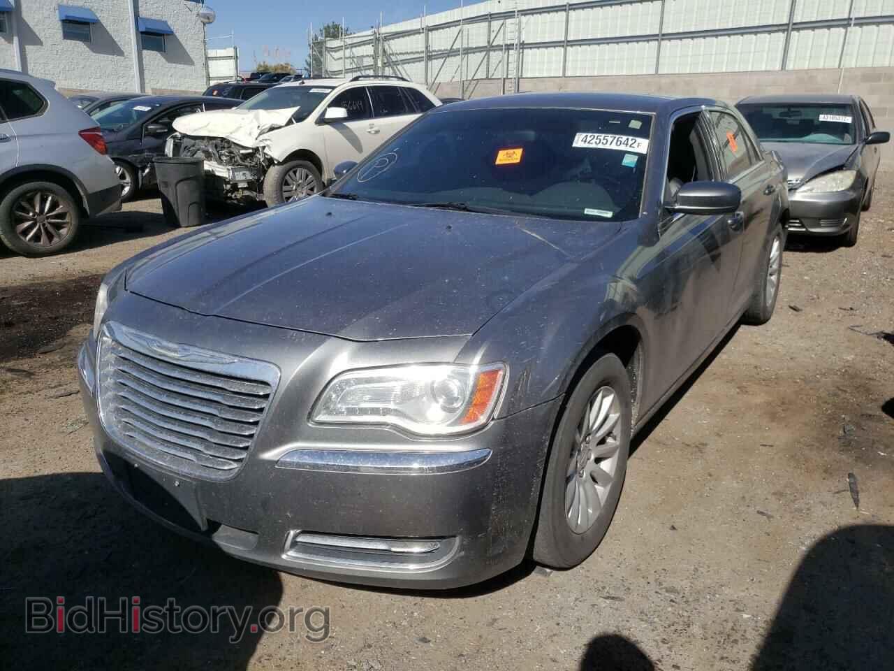 2011 CHRYSLER 300 - VIN: 2C3CA4CG7BH518183 - Фото 2