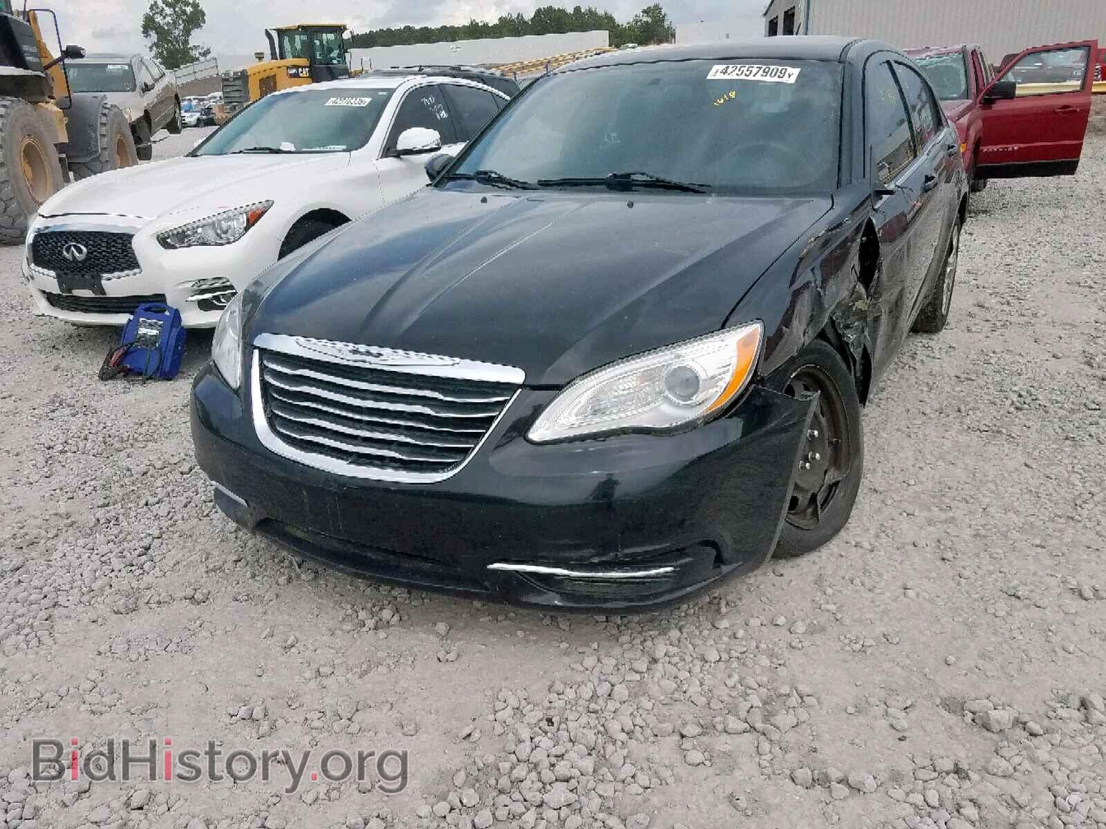 2012 CHRYSLER 200 - VIN: 1C3CCBAB3CN163236 - Фото 2