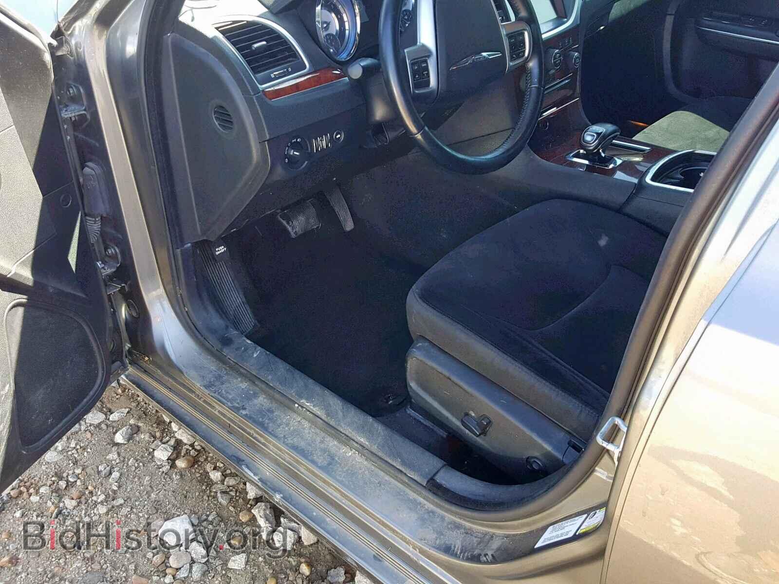 2012 CHRYSLER 300 - VIN: 2C3CCAAG8CH192360 - Фото 9