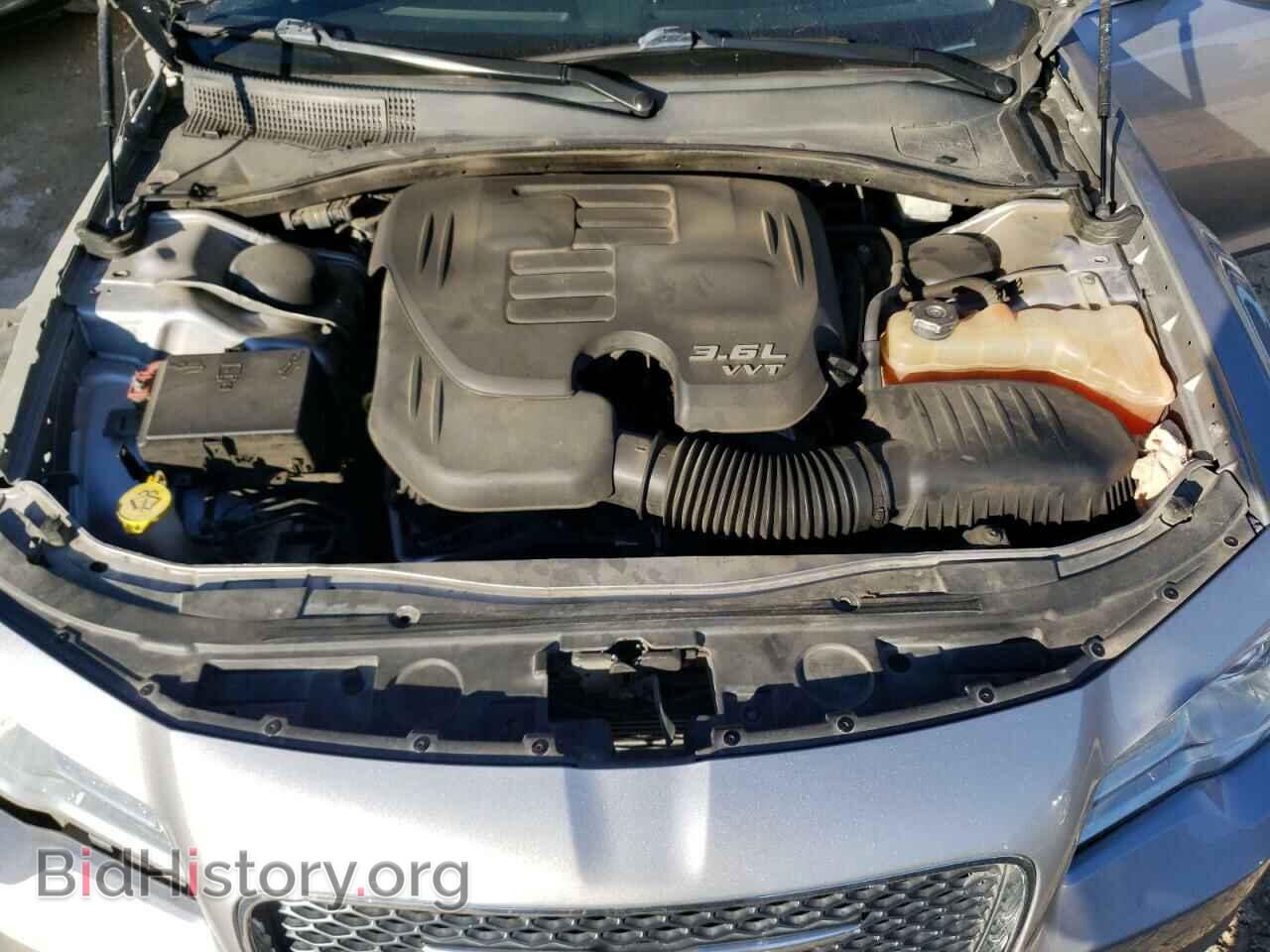 2017 CHRYSLER 300 - VIN: 2C3CCAAG2HH588100 - Фото 11