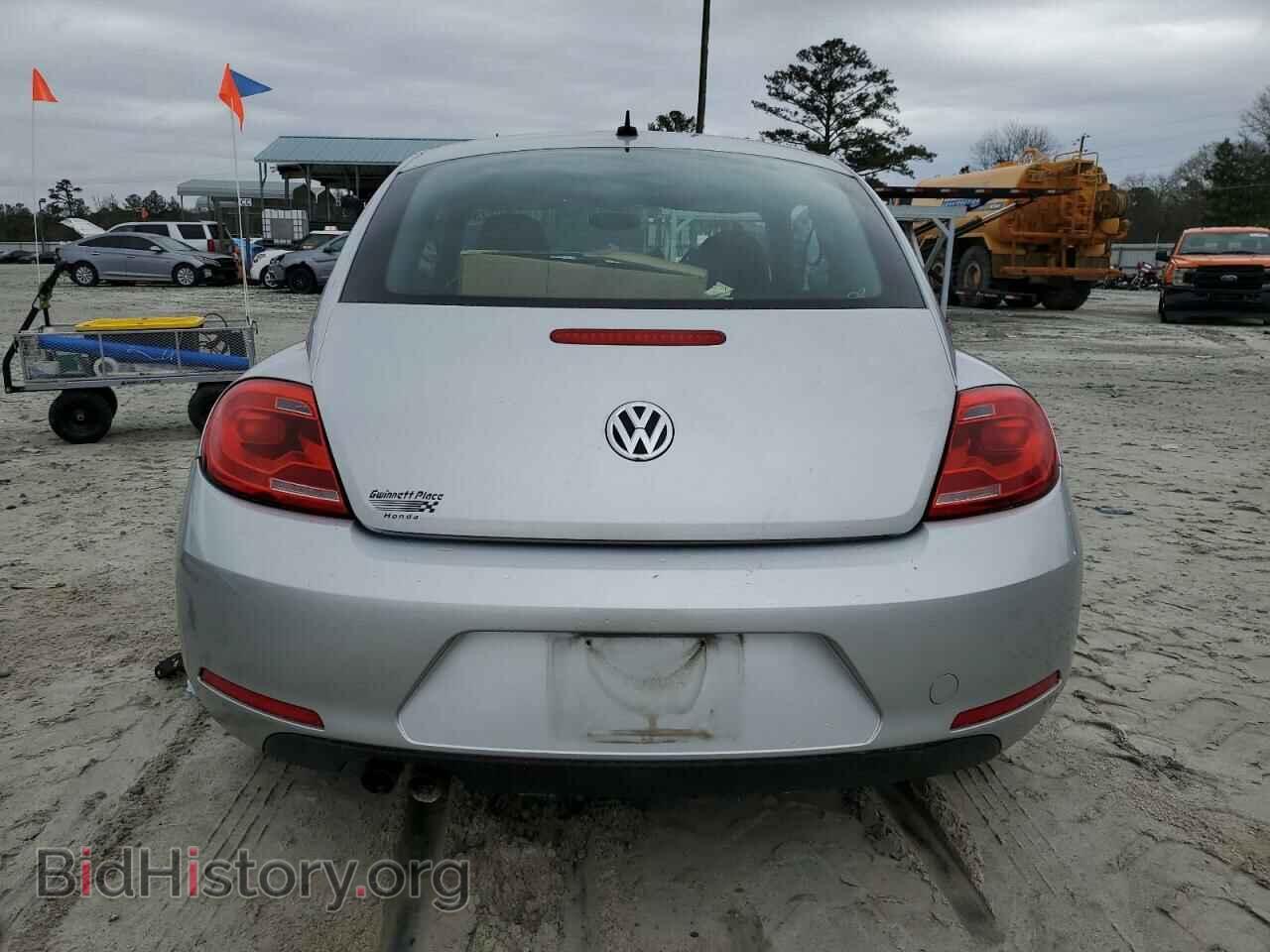2014 VOLKSWAGEN BEETLE - VIN: 3VWF17AT2EM642875 - Фото 6
