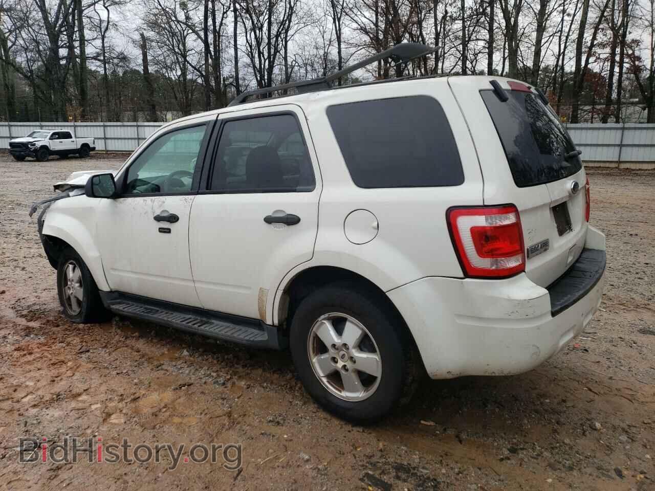 2011 FORD ESCAPE - VIN: 1FMCU9D75BKC05426 - Photo 2