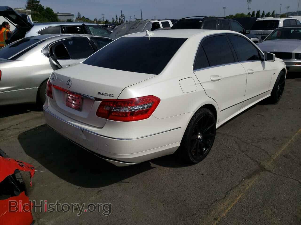2011 MERCEDES-BENZ E-CLASS - VIN: WDDHF2EB6BA467689 - Фото 4
