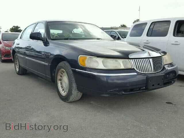 Photo 1LNHM81W2YY821022 - LINCOLN TOWNCAR 2000