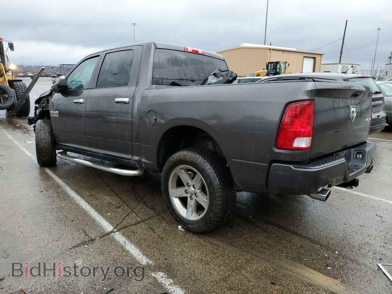 2016 RAM 1500 - VIN: 3C6RR7KT2GG163906 - Фото 2
