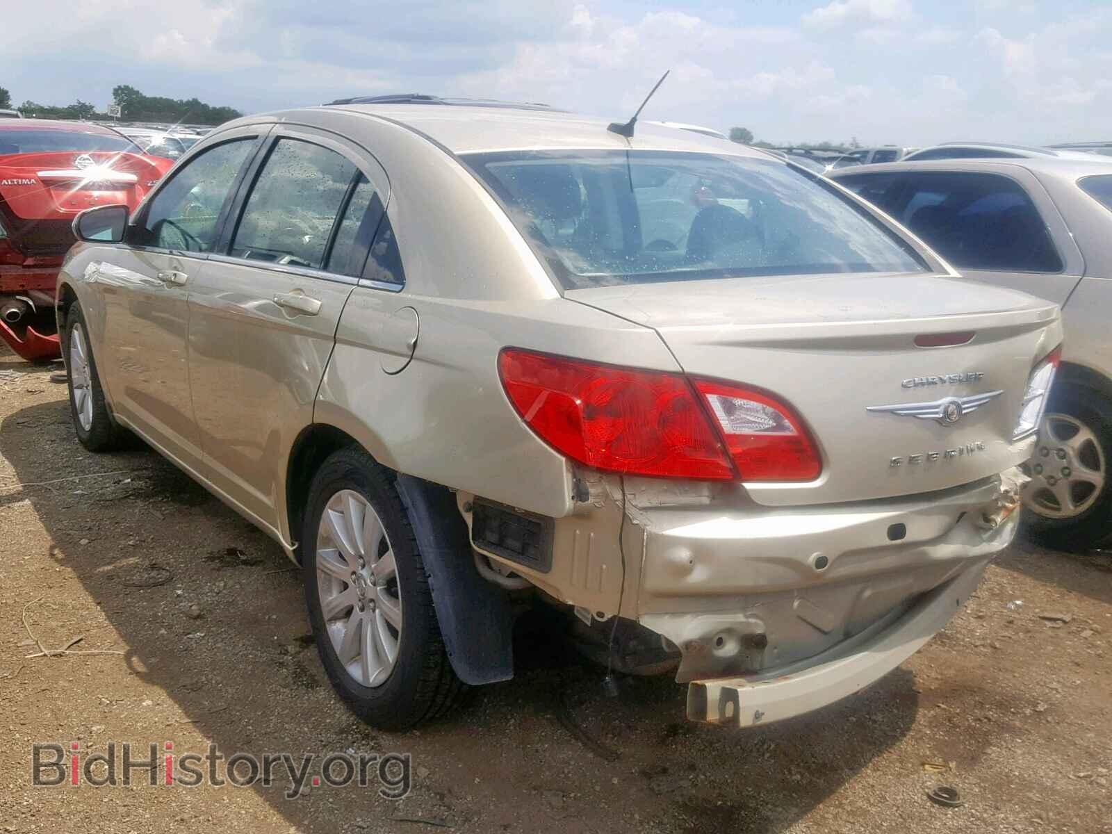 2010 CHRYSLER SEBRING - VIN: 1C3CC5FB3AN111208 - Фото 3