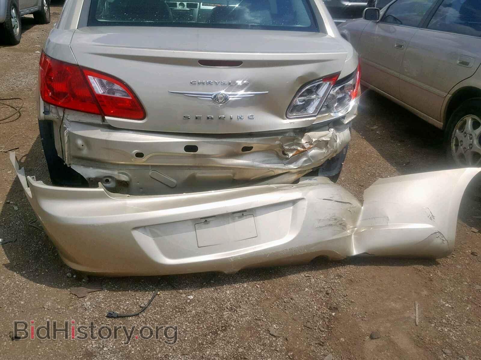 2010 CHRYSLER SEBRING - VIN: 1C3CC5FB3AN111208 - Фото 9