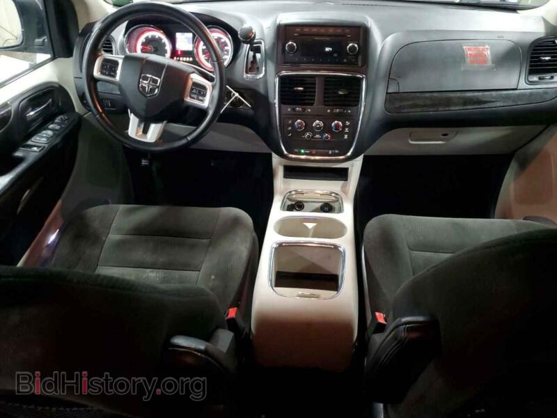 2016 Dodge CARAVAN (VIN 2C4RDGCG5GR354965) — photo 8 of 13