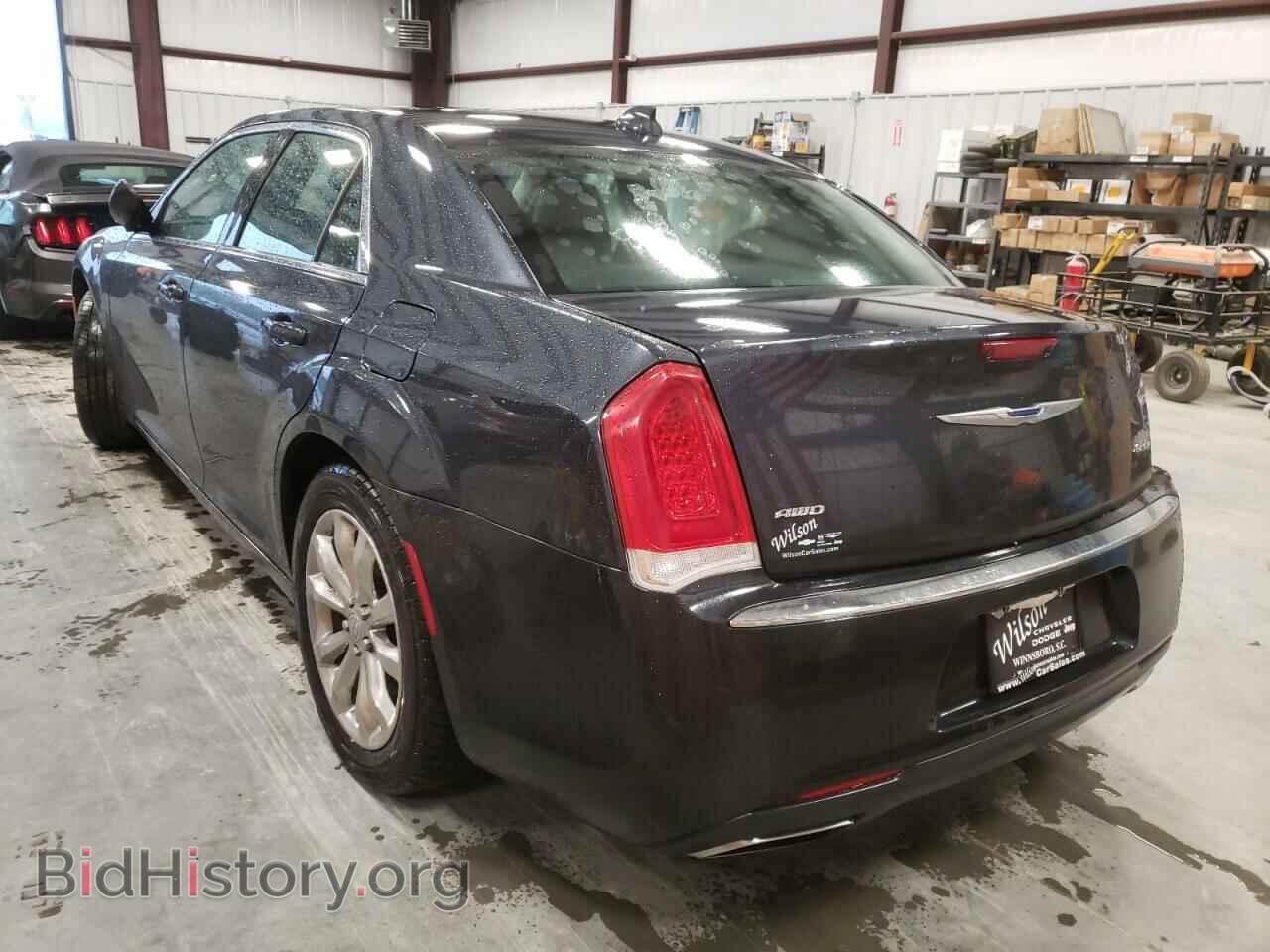 2017 CHRYSLER 300 - VIN: 2C3CCARG2HH508279 - Фото 3