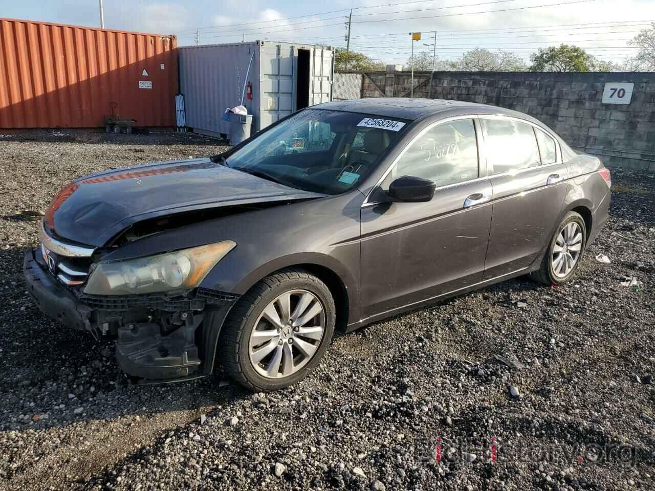 Photo 1HGCP3F88BA023290 - HONDA ACCORD 2011