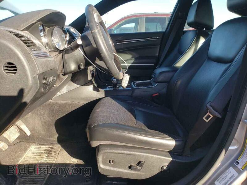 2014 Chrysler 300 (VIN 2C3CCAKG0EH273242) — photo 7 of 12