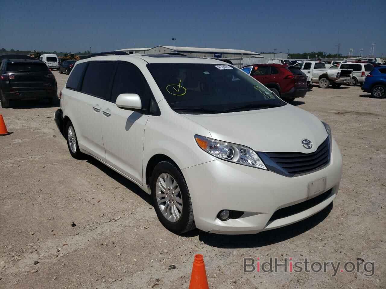 Фотография 5TDYZ3DC2HS899225 - TOYOTA SIENNA 2017