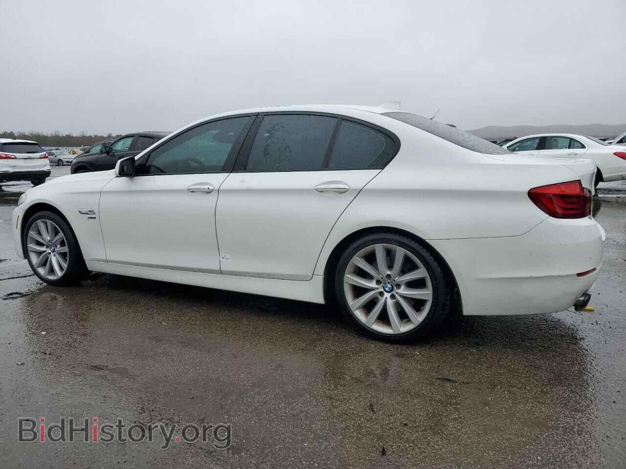 2011 BMW 5 SERIES - VIN: WBAFU7C59BC878281 - Фото 2