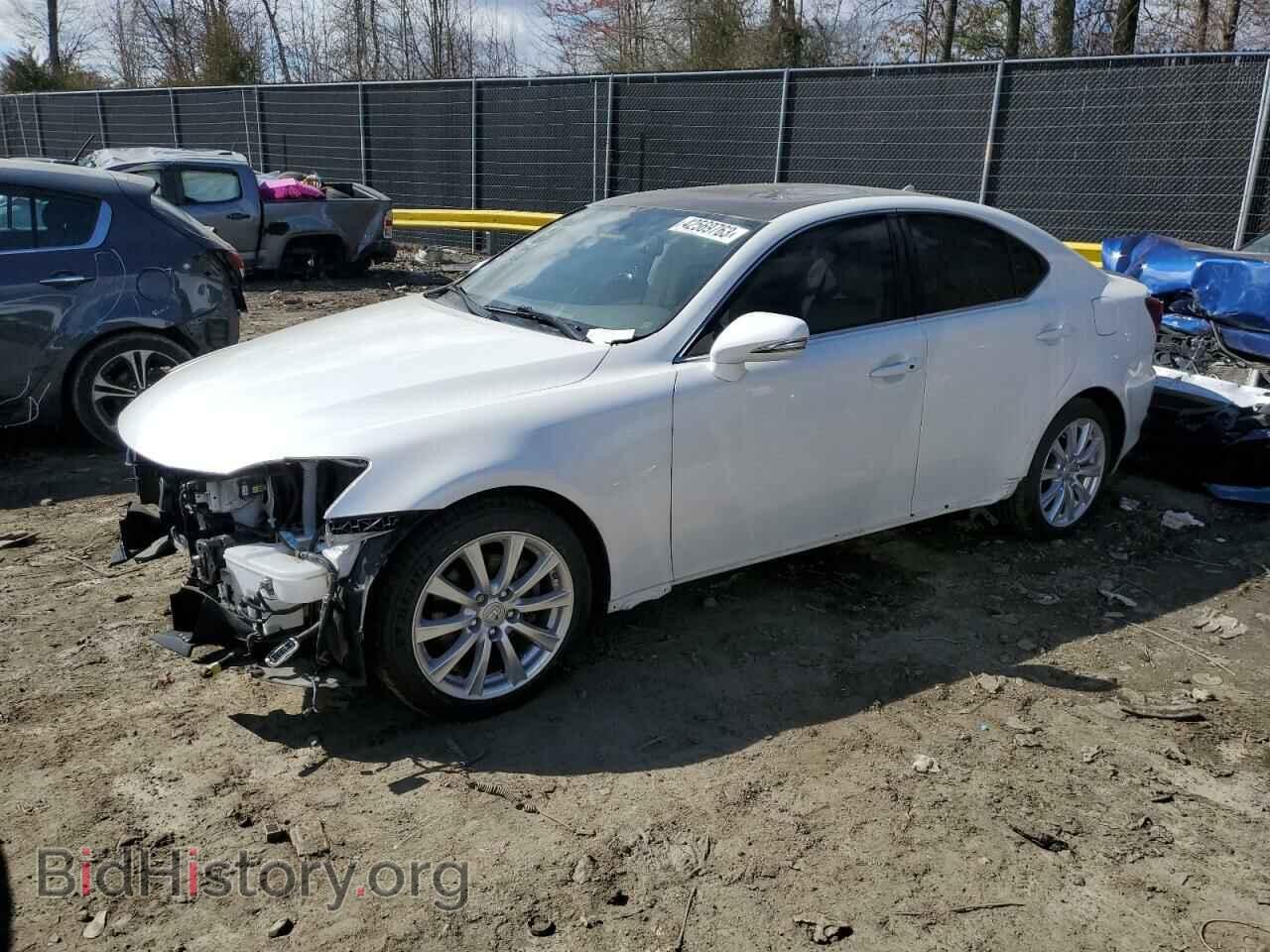 Photo JTHCF5C24A2032878 - LEXUS IS 2010