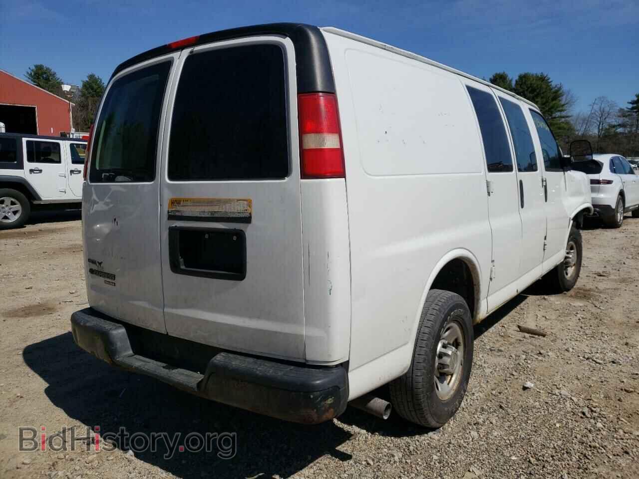 2011 CHEVROLET EXPRESS - VIN: 1GCWGFCA2B1114303 - Фото 4
