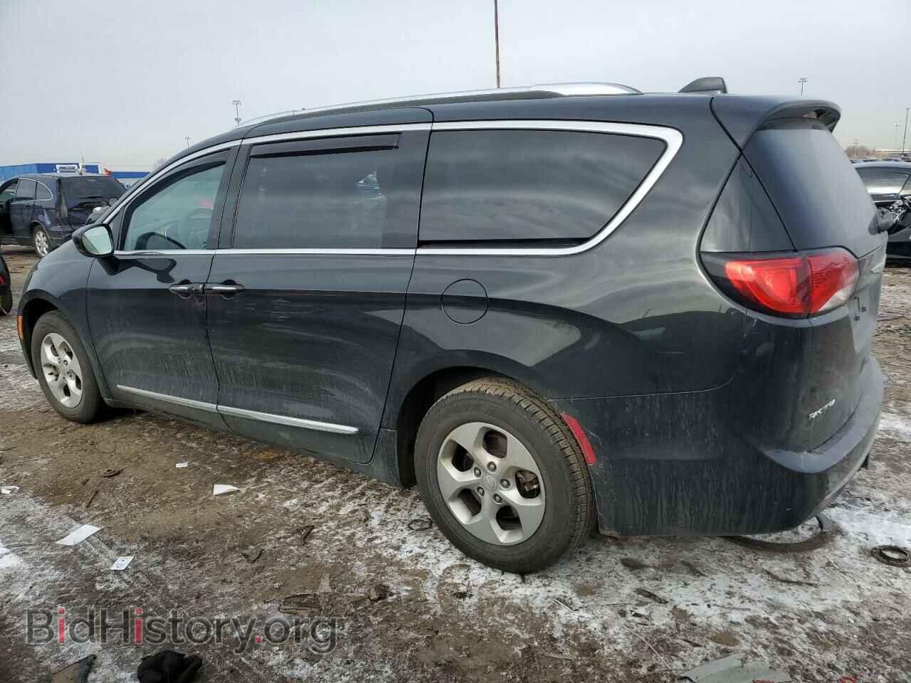 2017 CHRYSLER PACIFICA - VIN: 2C4RC1EG5HR656867 - Photo 2