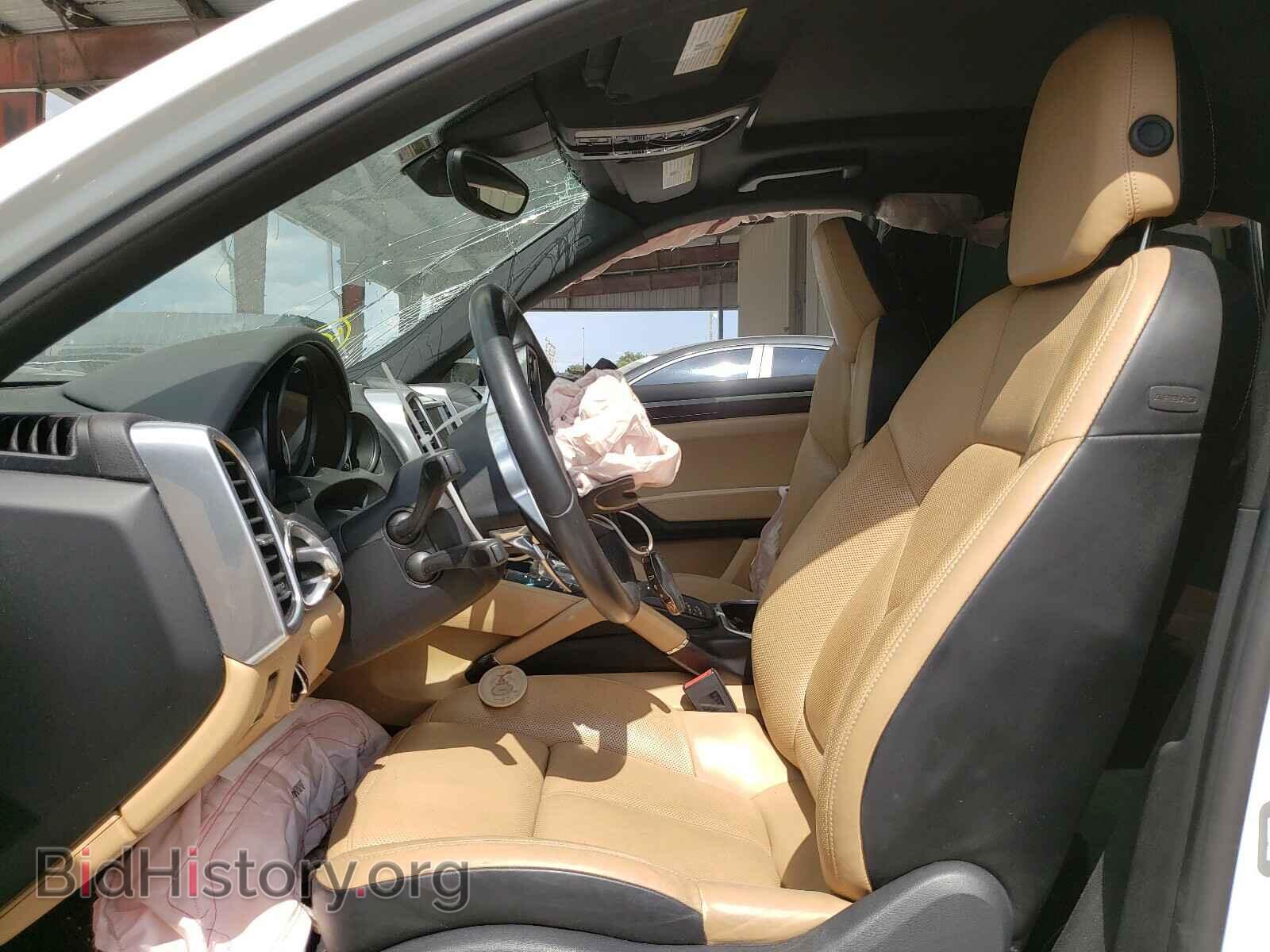2017 PORSCHE CAYENNE - VIN: WP1AE2A29HLA75533 - Фото 6