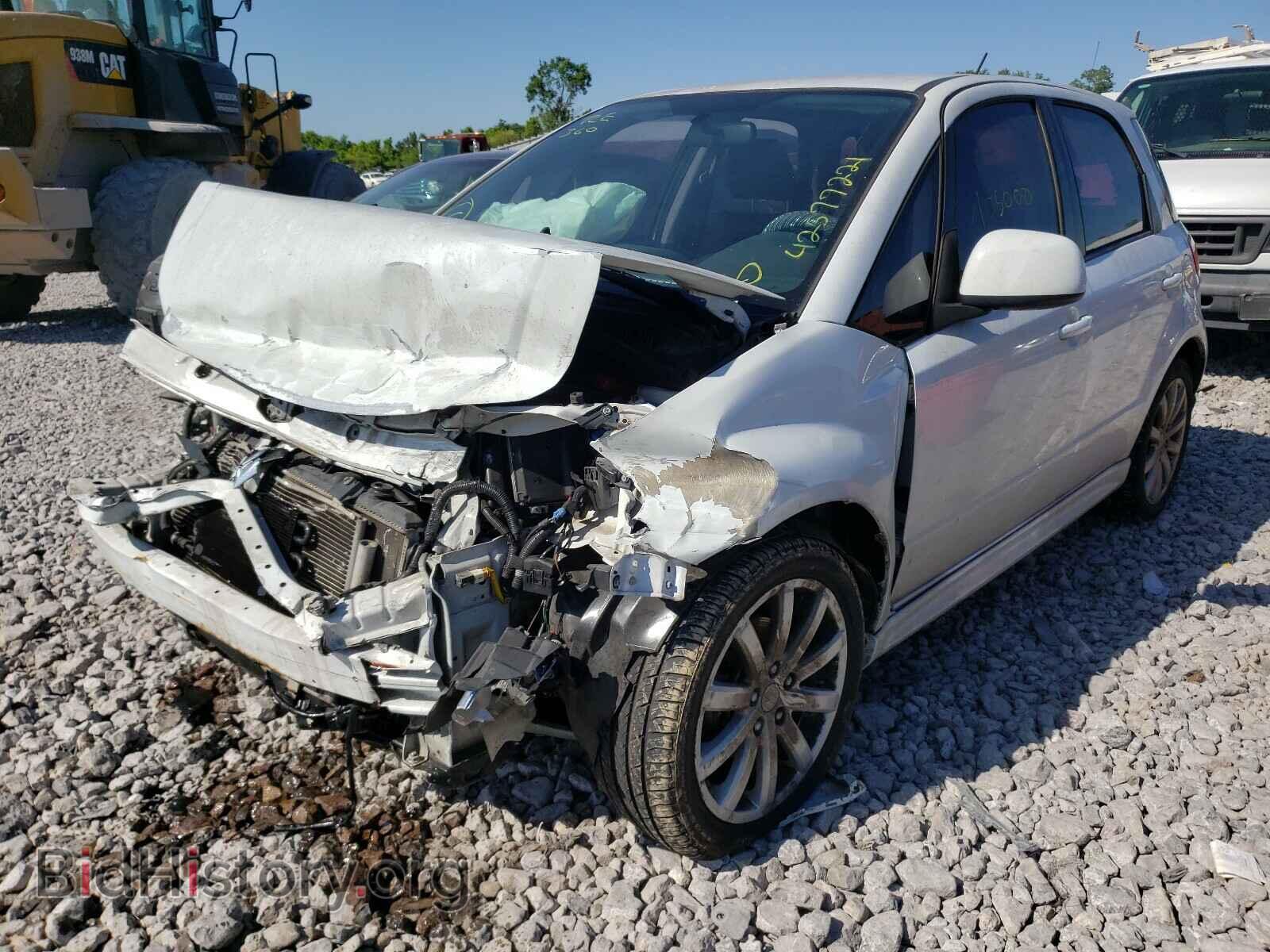 2011 SUZUKI SX4 - VIN: JS2YA5A51B6300501 - Photo 2
