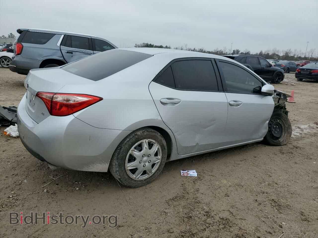2018 TOYOTA COROLLA - VIN: 5YFBURHE0JP813346 - Фото 3