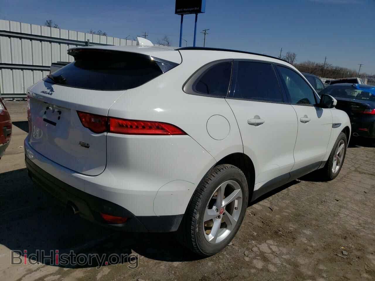 2017 JAGUAR F-PACE - VIN: SADCJ2BV3HA889403 - Фото 3