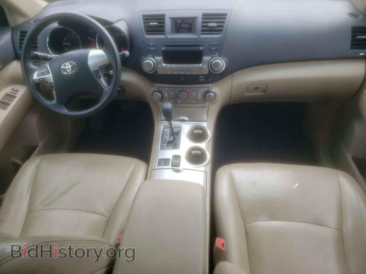 2011 TOYOTA HIGHLANDER - VIN: 5TDZK3EH6BS048619 - Фото 8