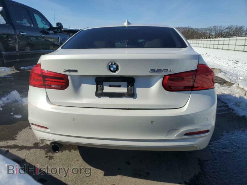 2016 BMW 3 SERIES (VIN WBA8A3C59GK689590) — фото 6 из 12