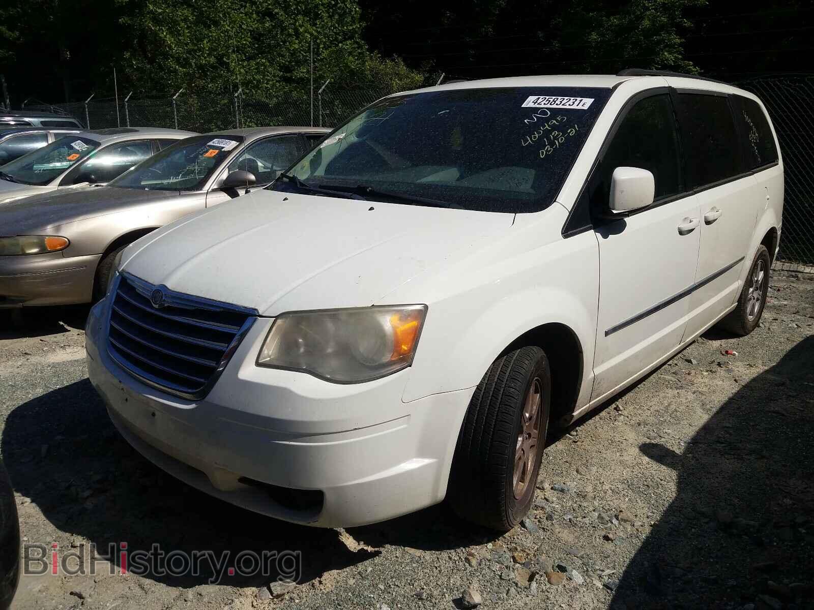 2010 CHRYSLER MINIVAN - VIN: 2A4RR5D19AR308590 - Фото 2