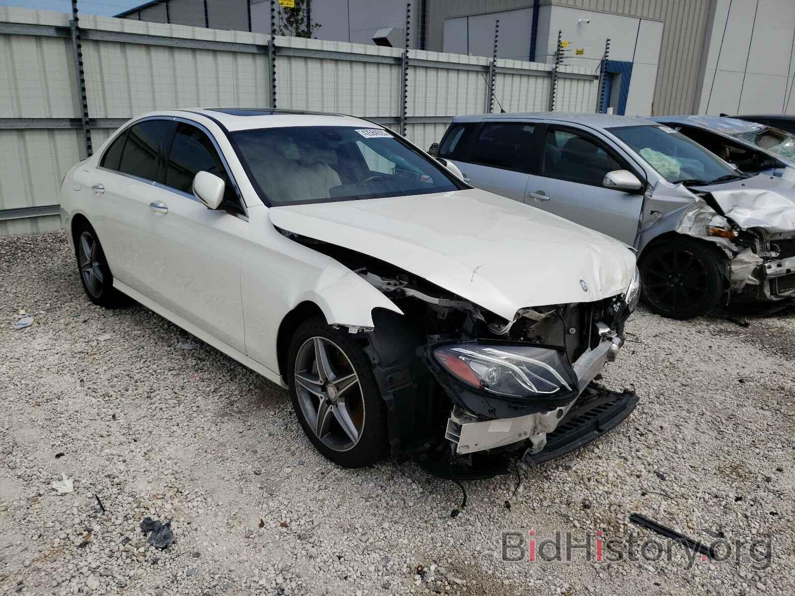 Photo WDDZF4JB5HA067279 - MERCEDES-BENZ E CLASS 2017