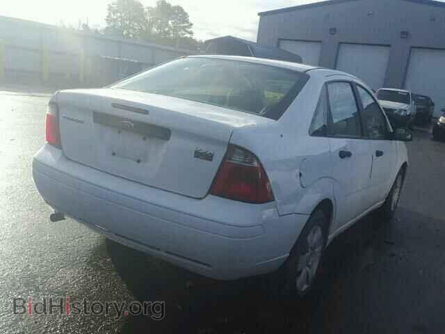 2005 FORD FOCUS - VIN: 1FAFP34NX5W316903 - Фото 4