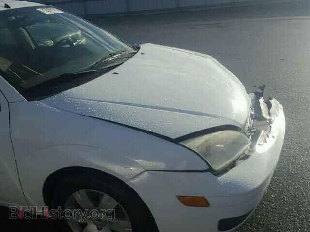 2005 FORD FOCUS - VIN: 1FAFP34NX5W316903 - Фото 9