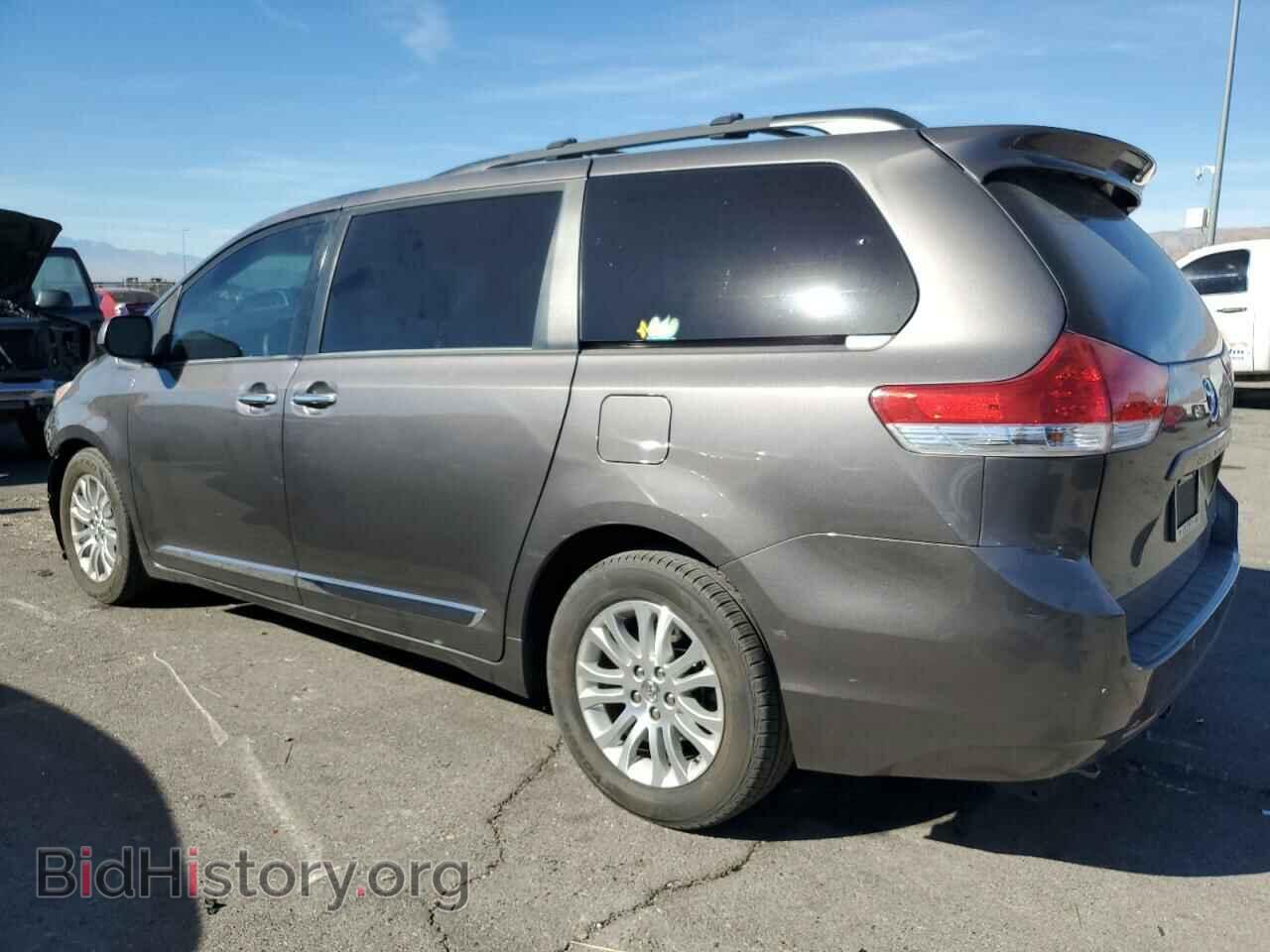 2013 TOYOTA All Models - VIN: 5TDYK3DC3DS320810 - Фото 2