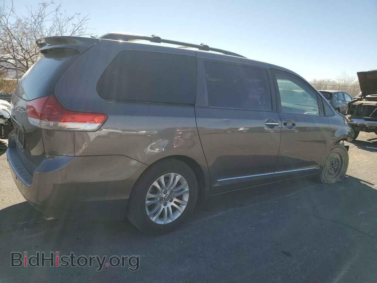 2013 TOYOTA All Models - VIN: 5TDYK3DC3DS320810 - Фото 3