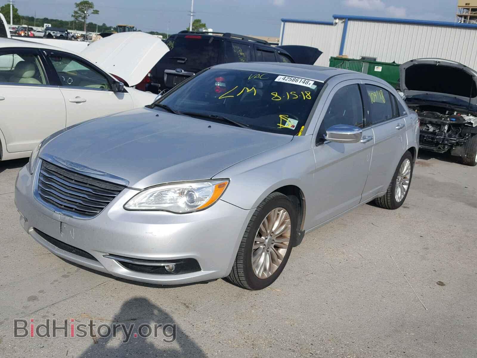 2011 CHRYSLER 200 - VIN: 1C3BC2FG4BN580234 - Фото 2